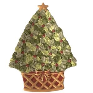 Festive Multi Colored Susan Winget Certified International Corp Xmas Tree Plate.